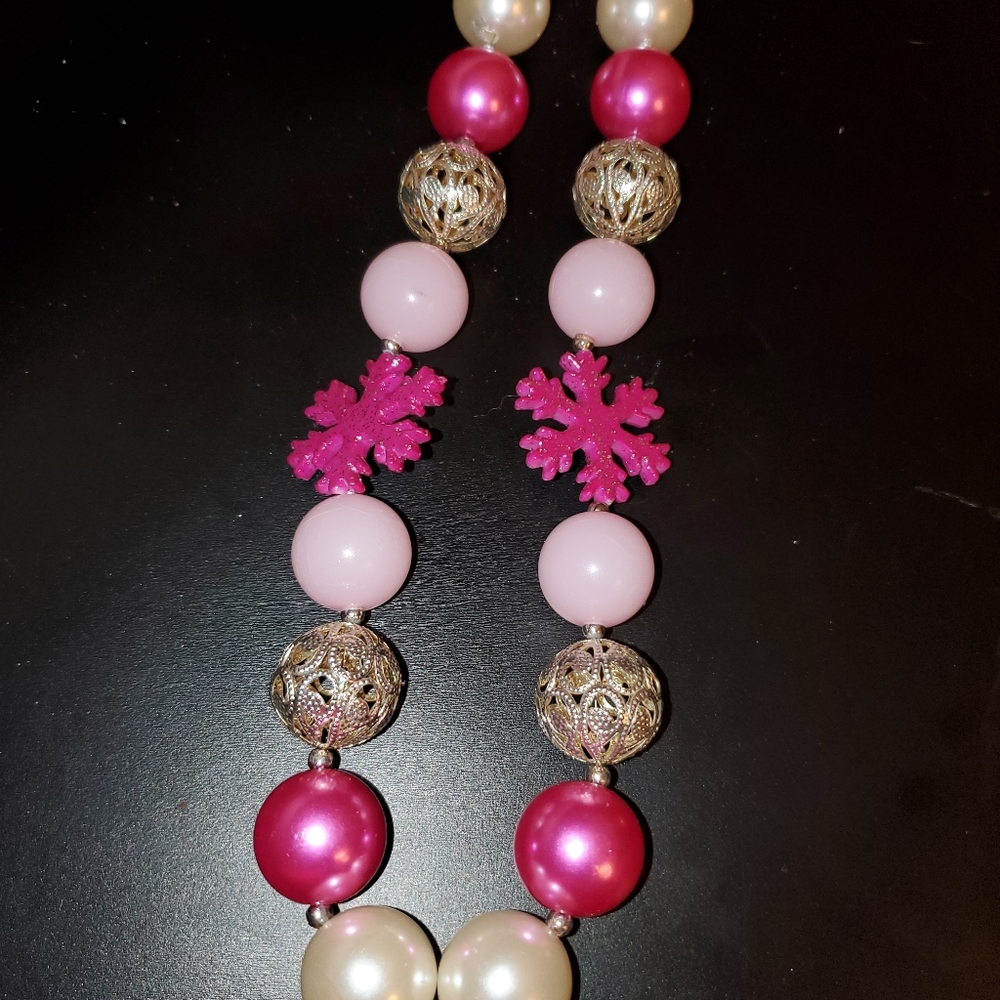 Snowflake necklace